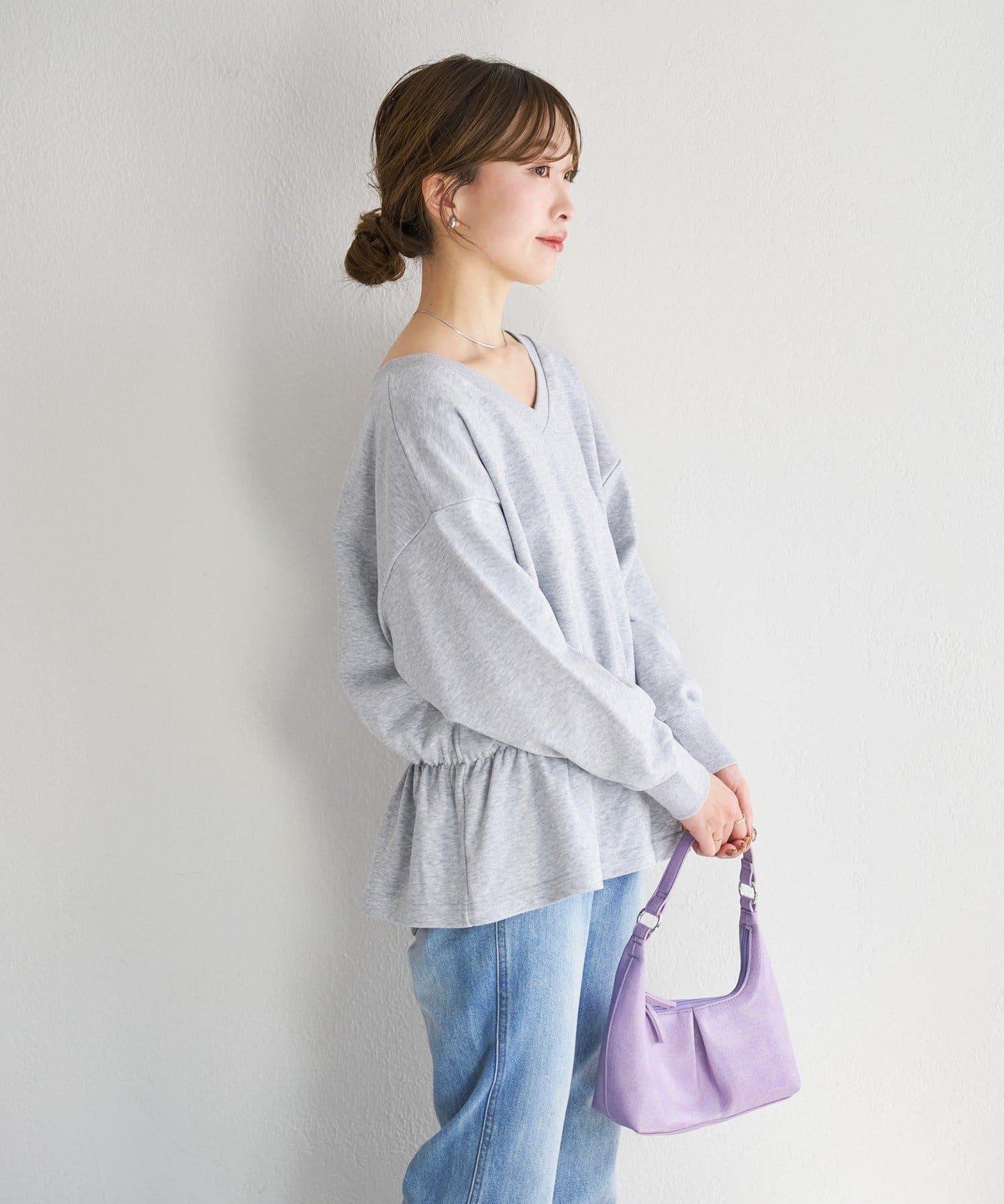 V領荷葉擺衛衣 B款