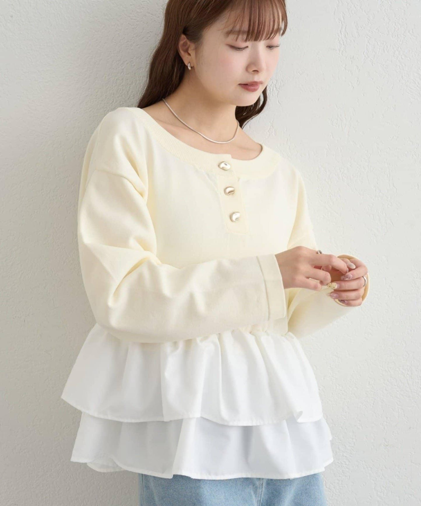 荷葉邊亨利領針織上衣