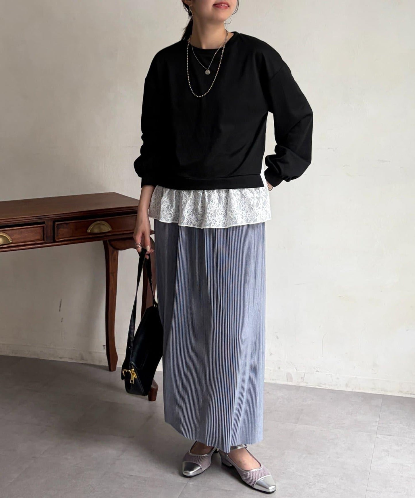 蕾絲拼接套頭上衣