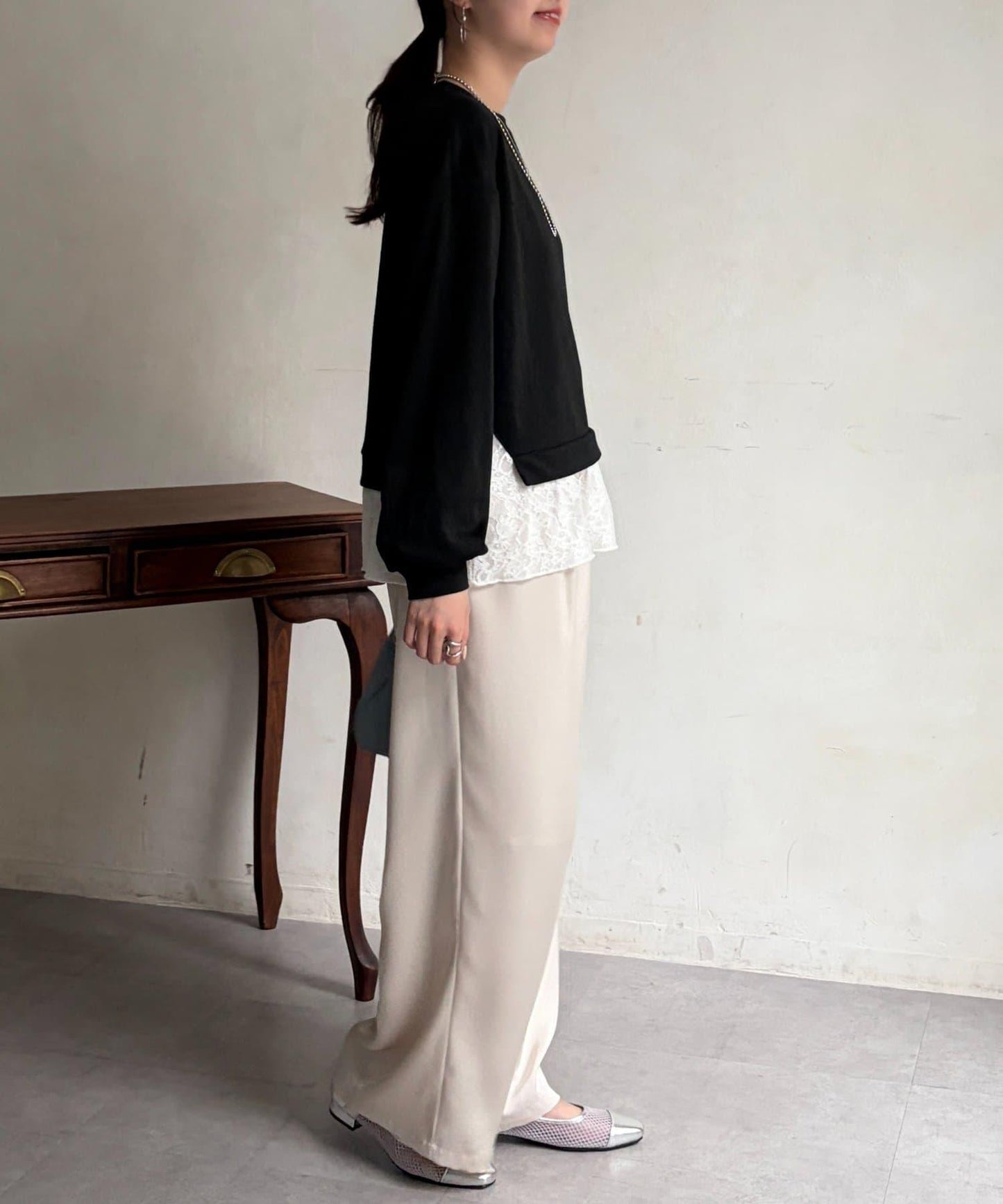 蕾絲拼接套頭上衣