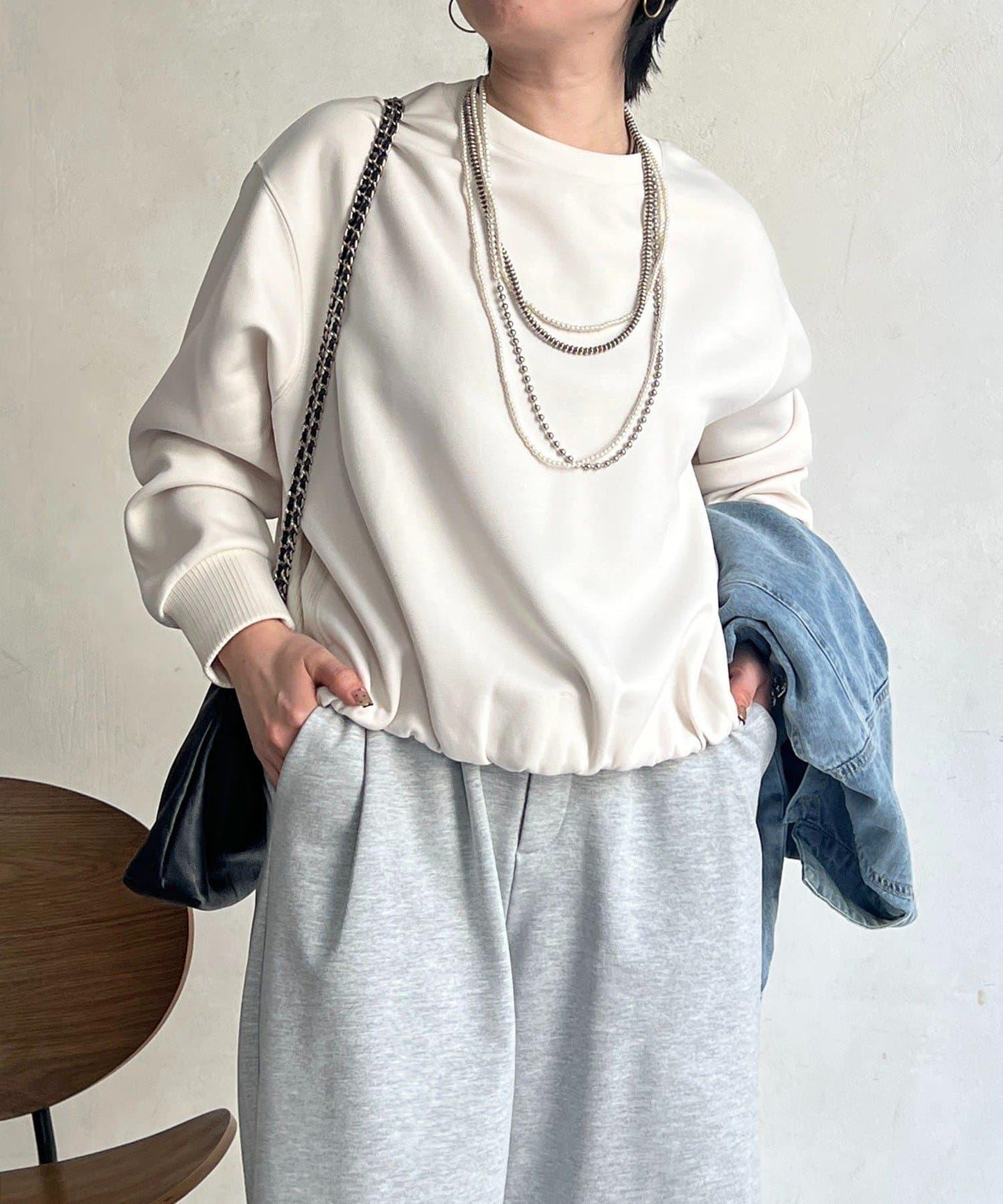 輕量複合面料 蓬鬆版型 套頭上衣