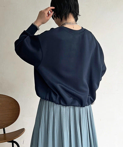 輕量複合面料 蓬鬆版型 套頭上衣