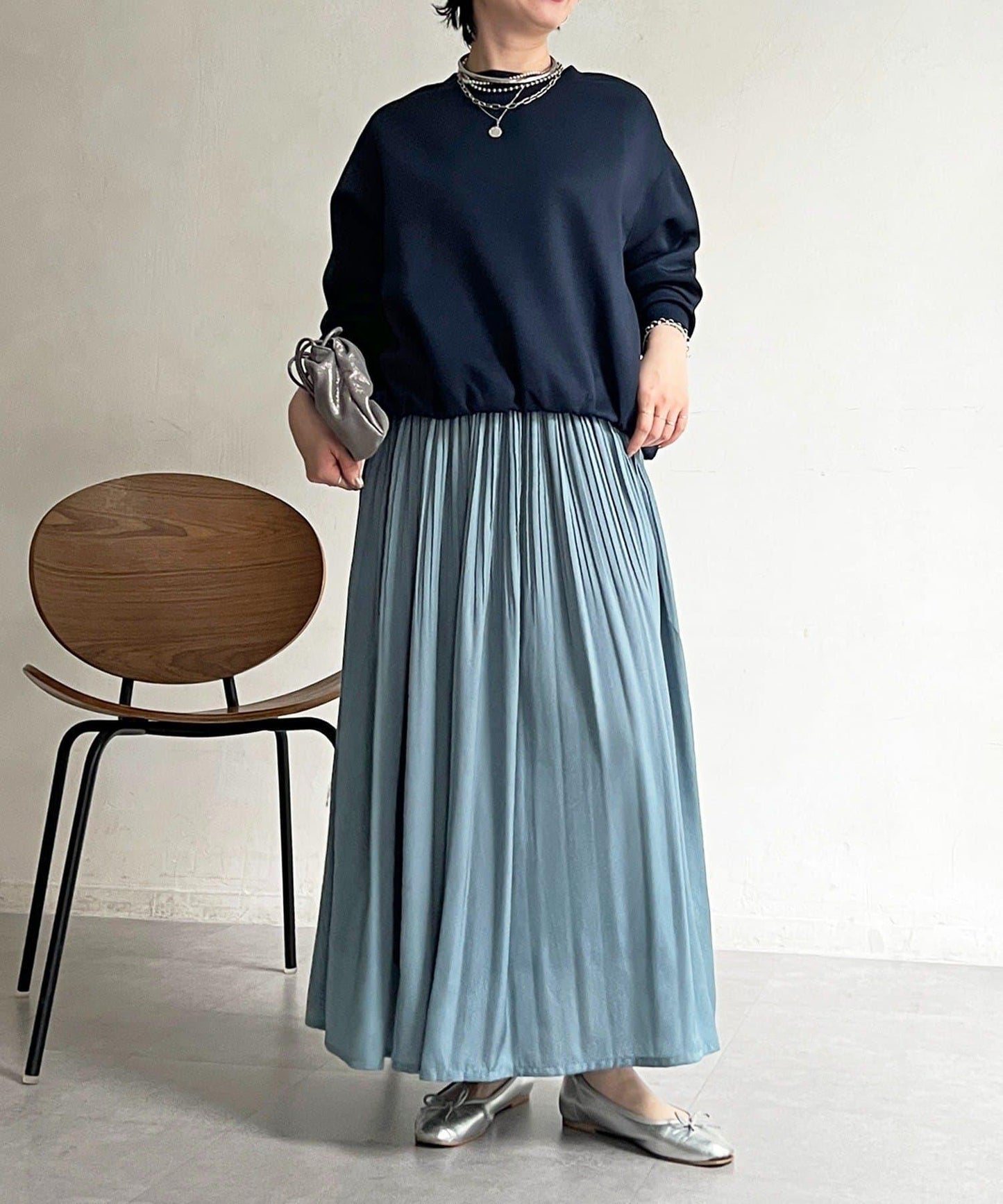 輕量複合面料 蓬鬆版型 套頭上衣