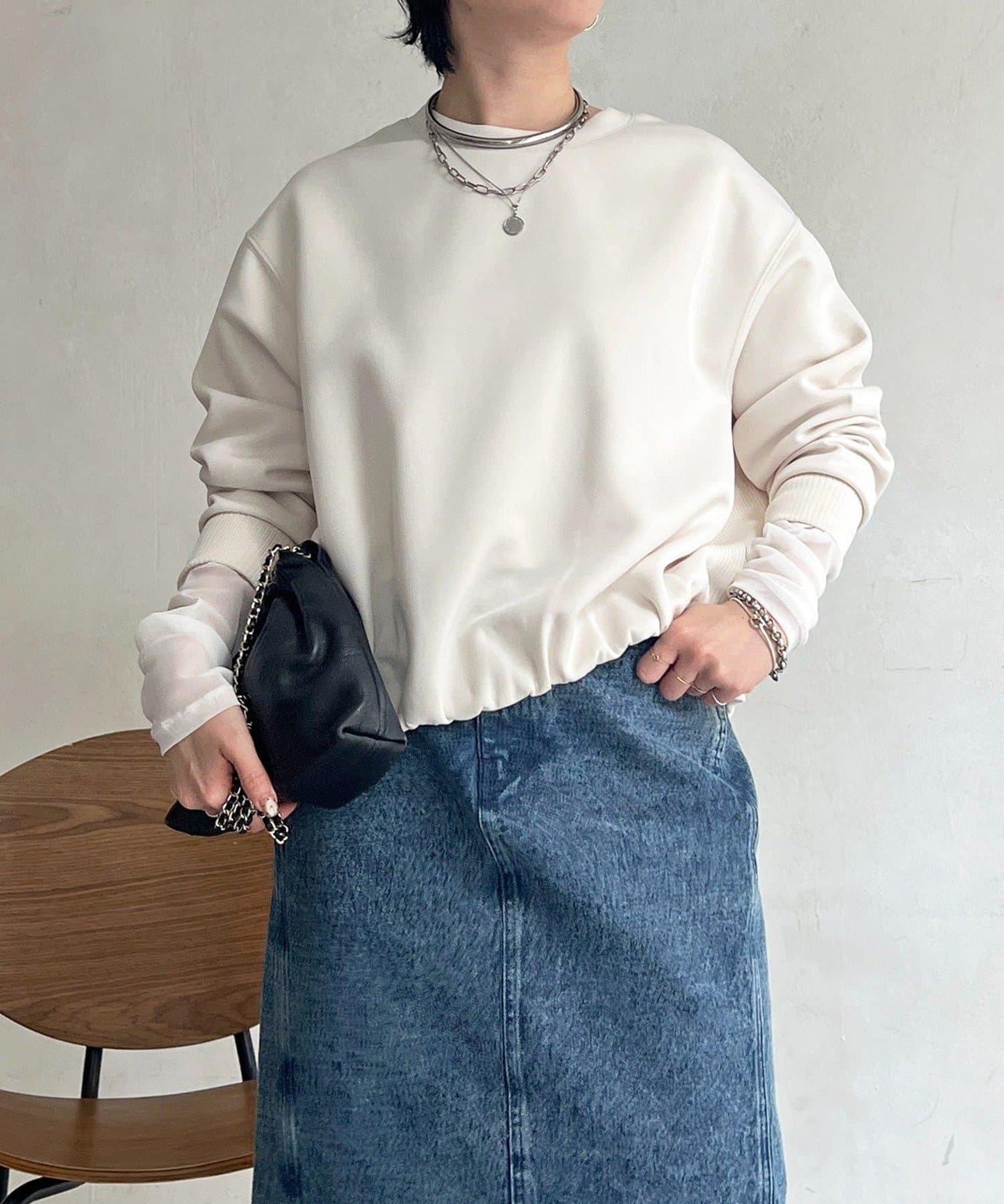 輕量複合面料 蓬鬆版型 套頭上衣