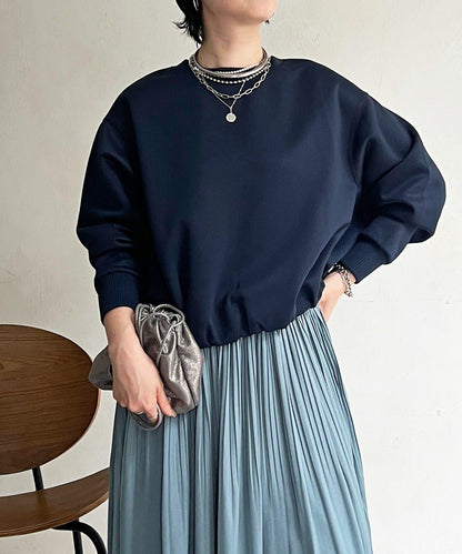 輕量複合面料 蓬鬆版型 套頭上衣