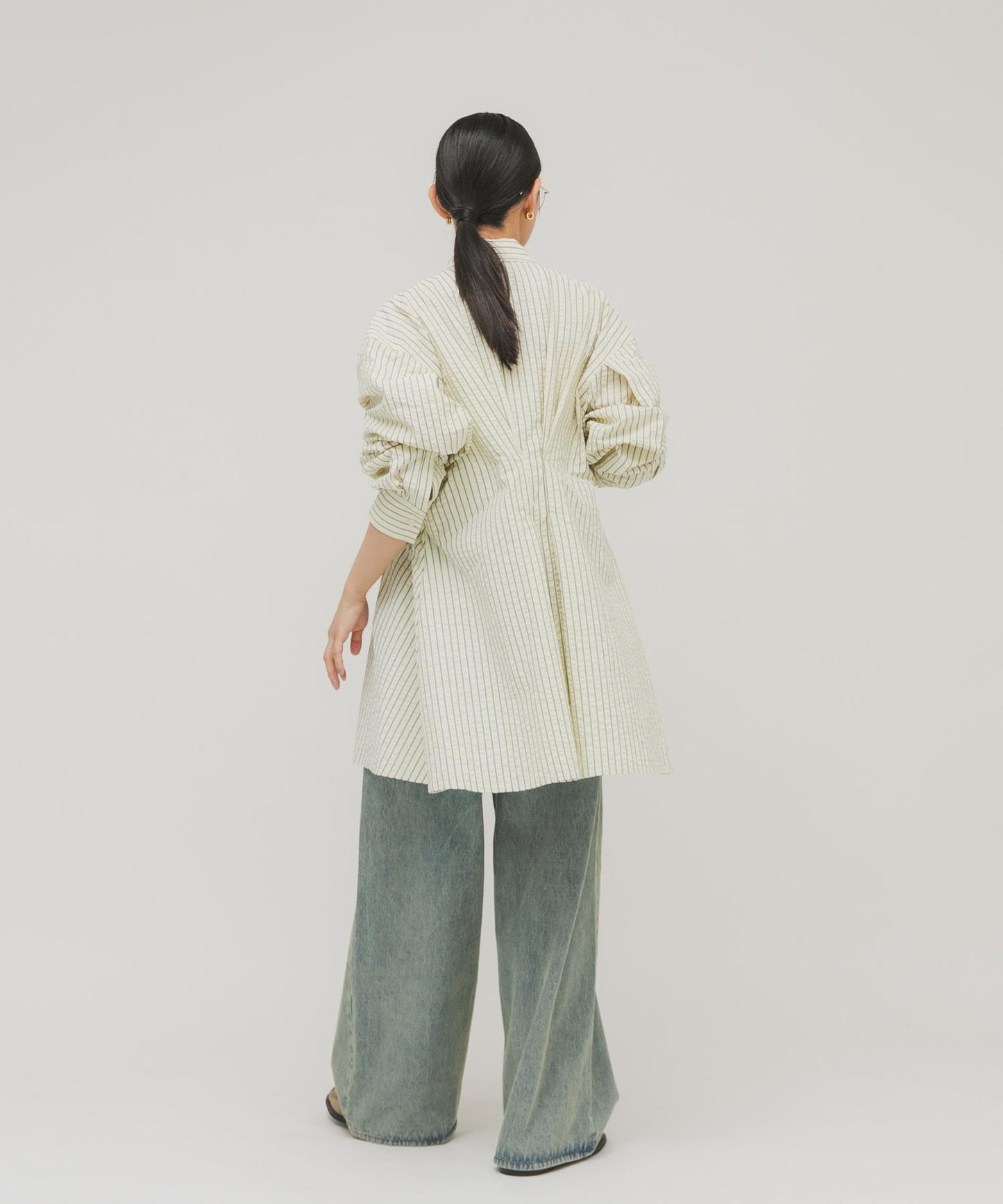 不對稱褶皺設計迷你連衣裙