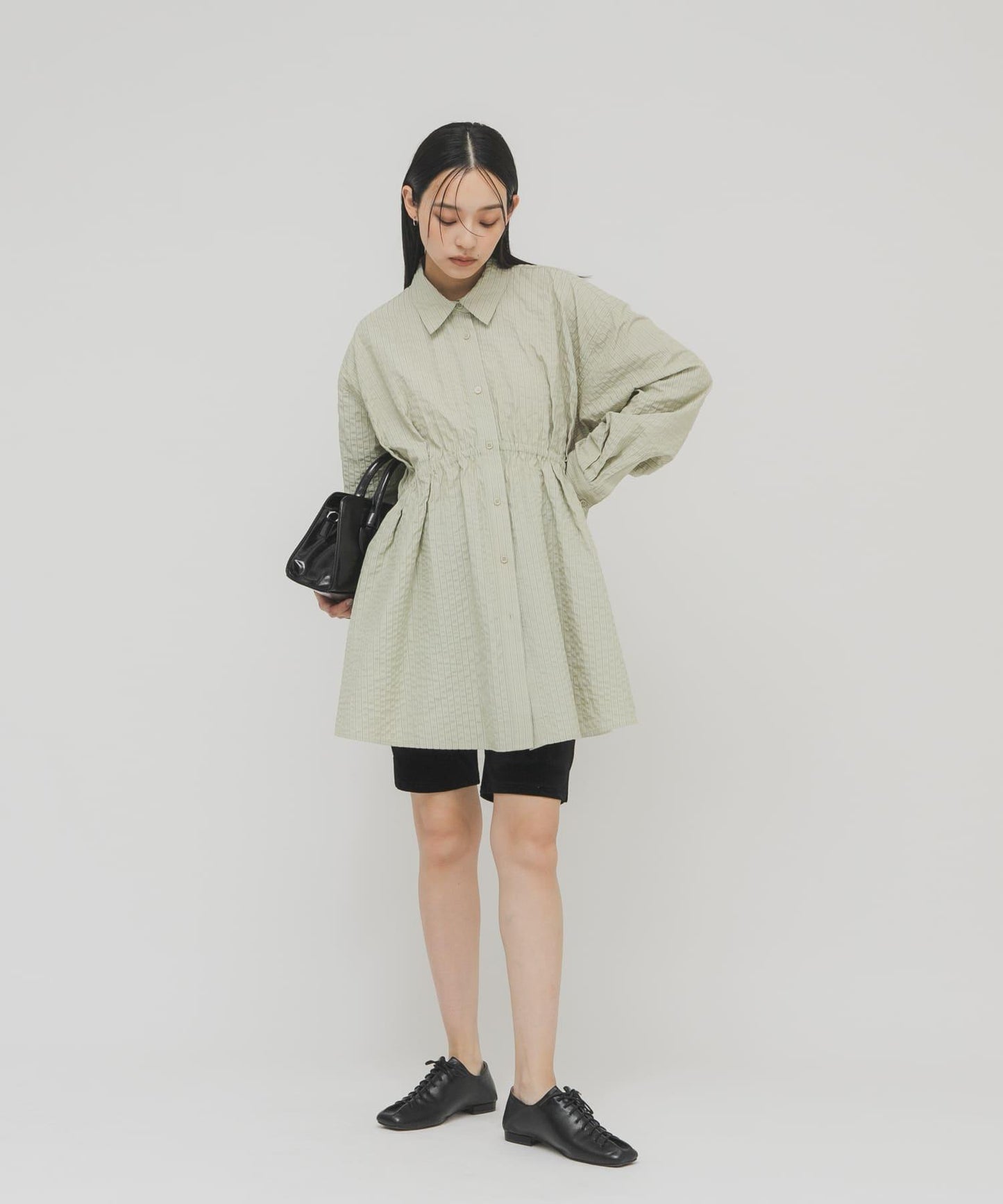 不對稱褶皺設計迷你連衣裙