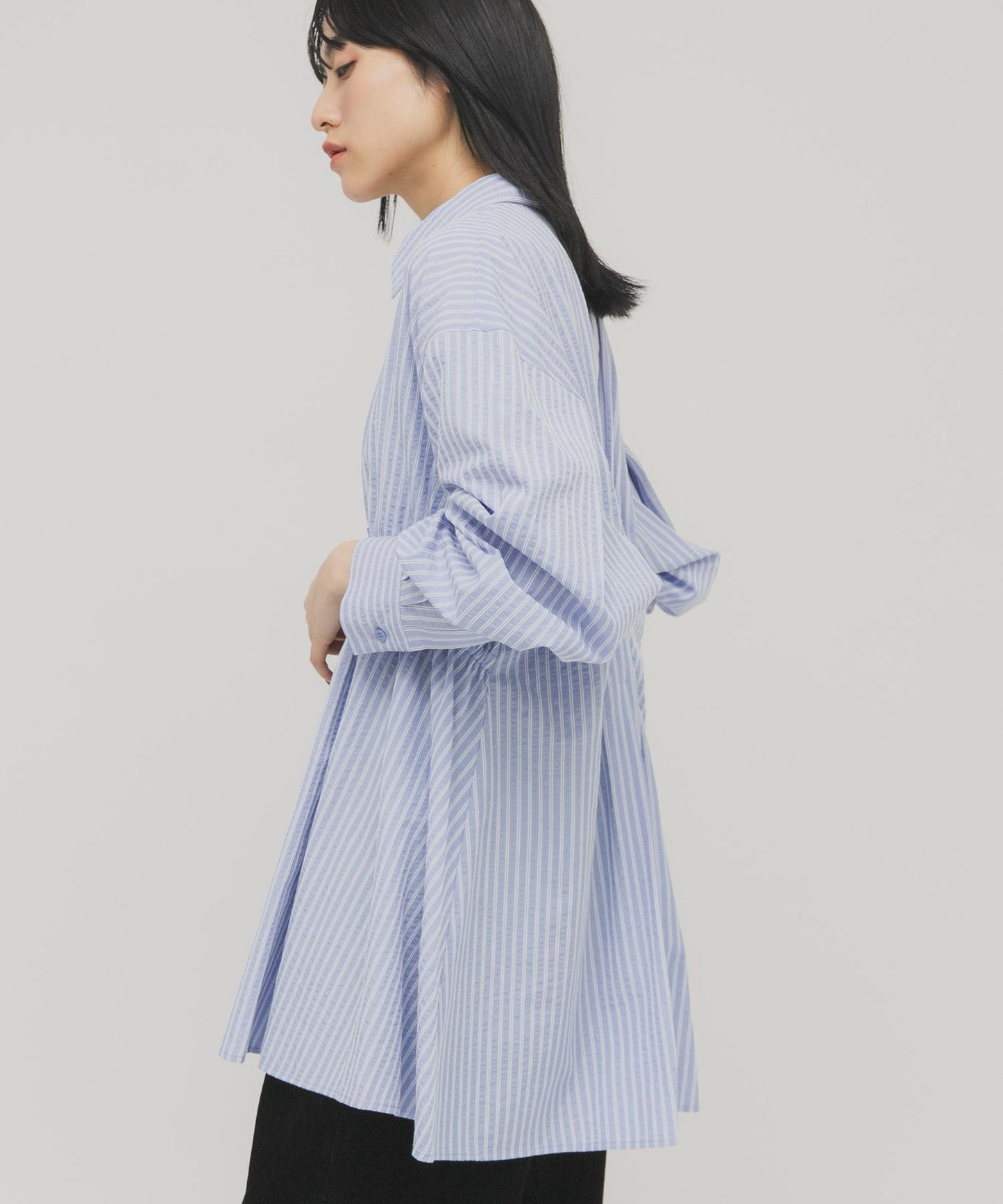 不對稱褶皺設計迷你連衣裙