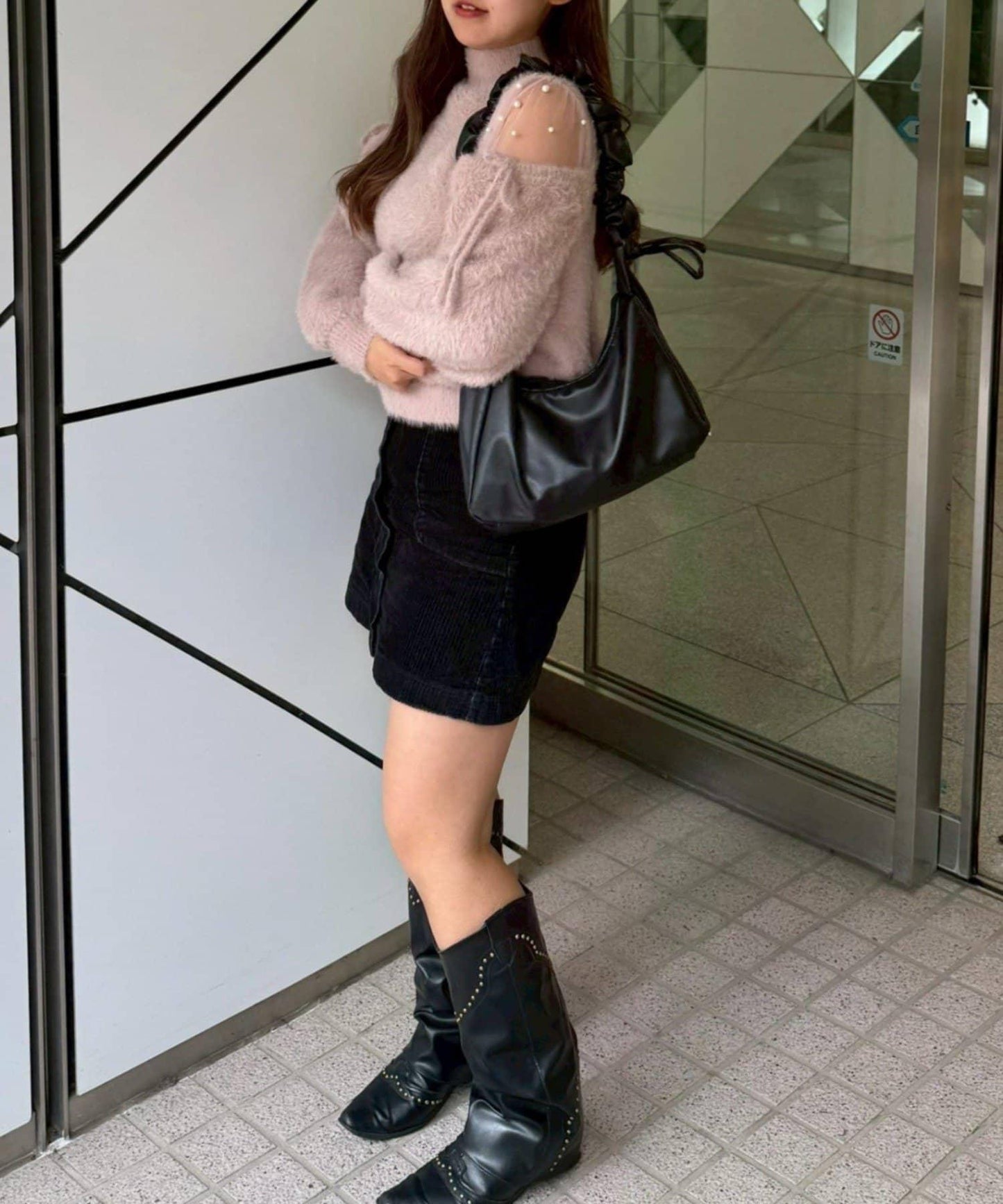 RMAF 露肌珍珠設計針織上衣