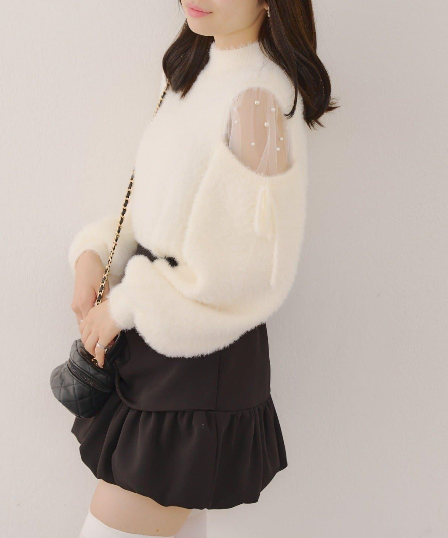 RMAF 露肌珍珠設計針織上衣