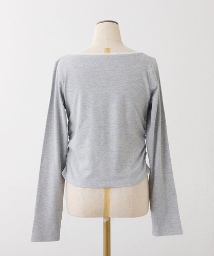 金屬裝飾前抽褶上衣