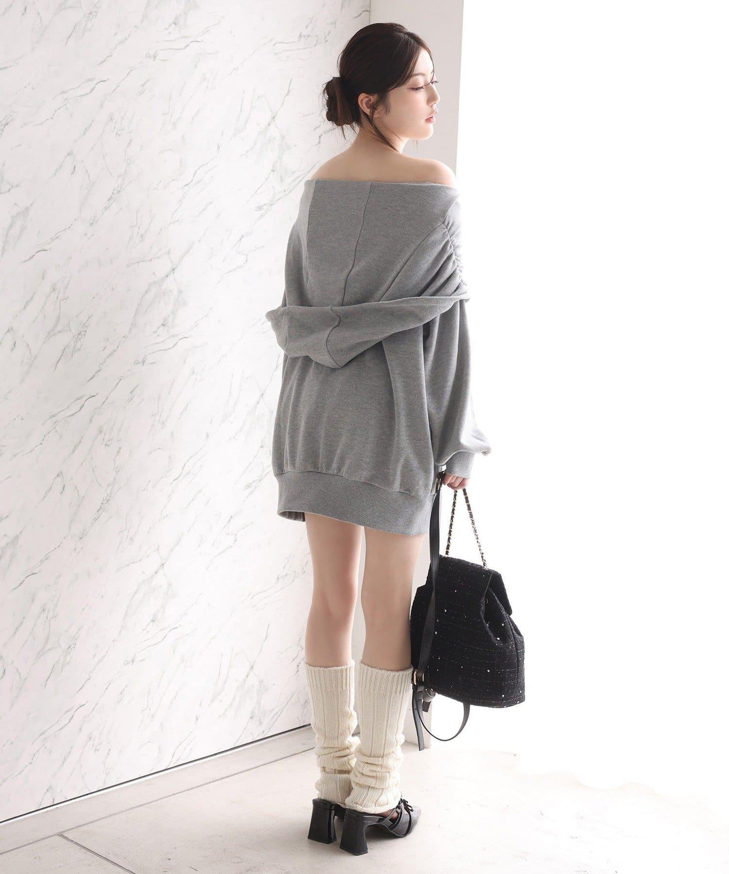 露肩連帽衛衣連衣裙
