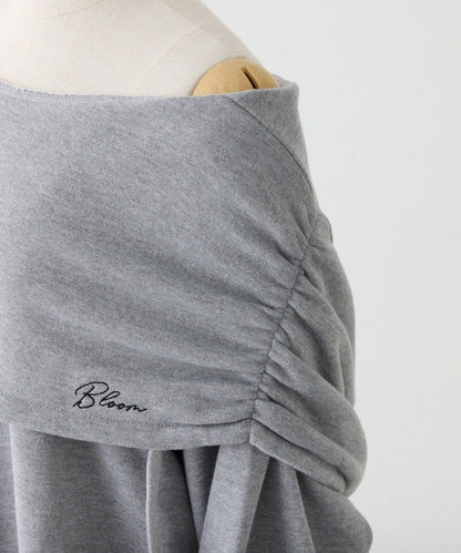 露肩連帽衛衣連衣裙