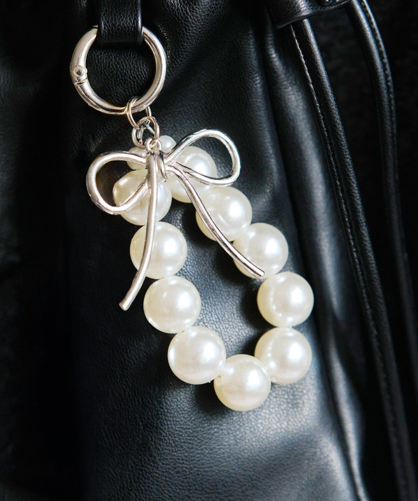 珍珠蝴蝶結掛件