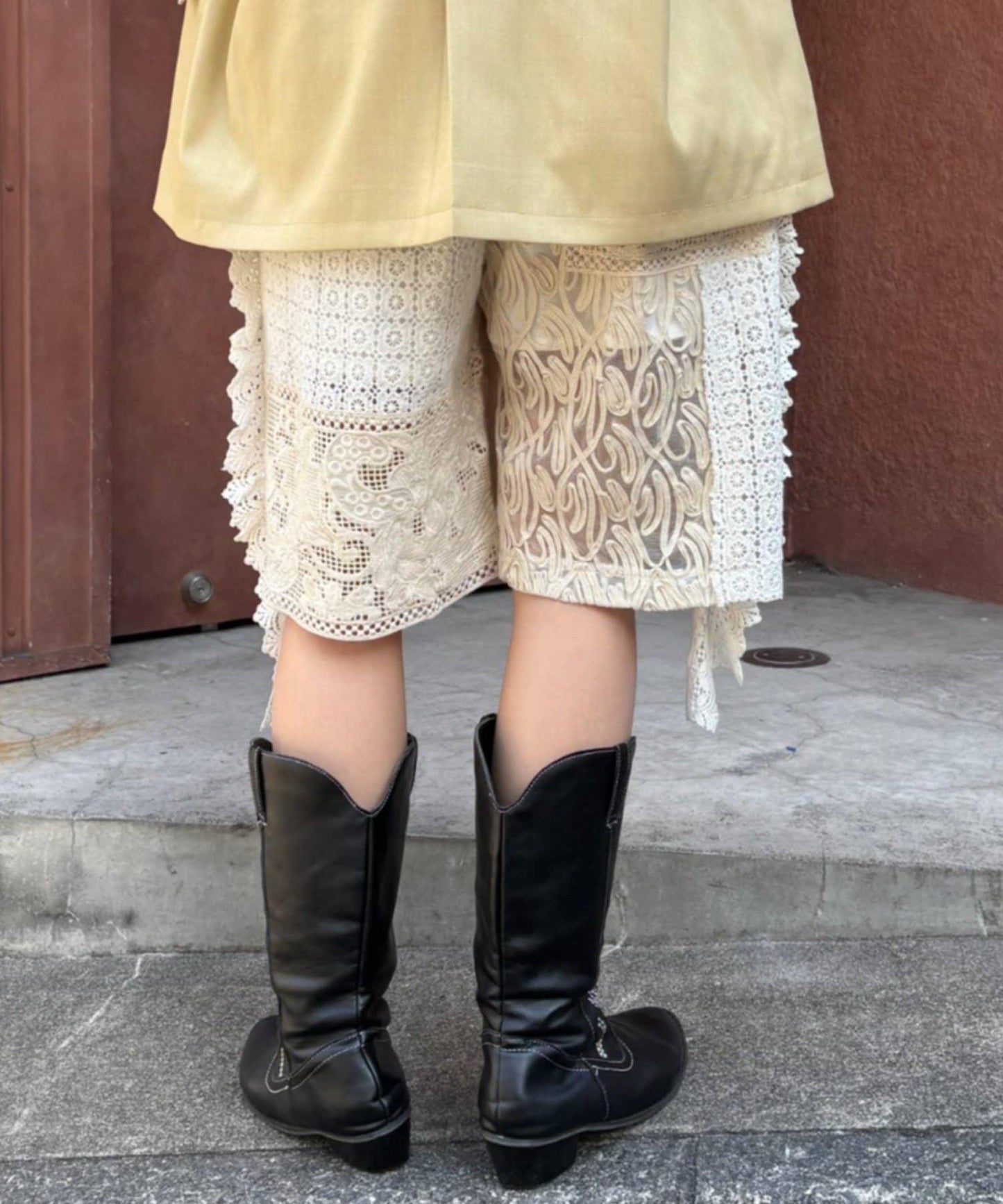 蕾絲拼接 休閒短褲 INDIA款