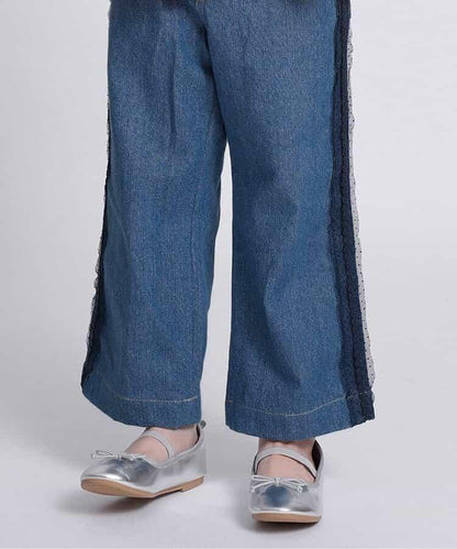 蕾絲拼接直筒版型 牛仔褲 10分丈