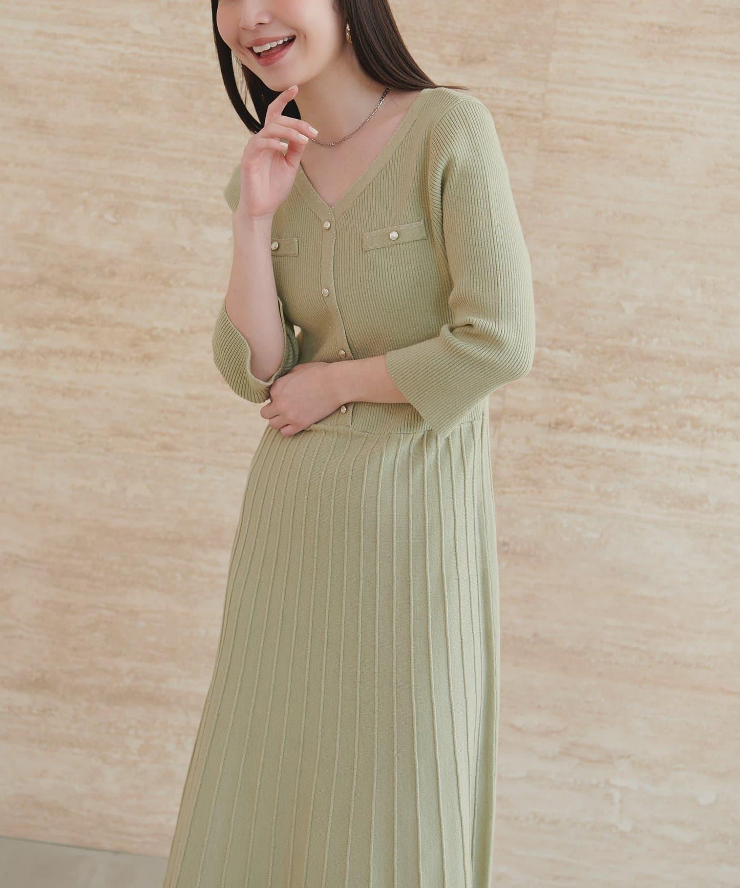 亮片褶皺針織連衣裙