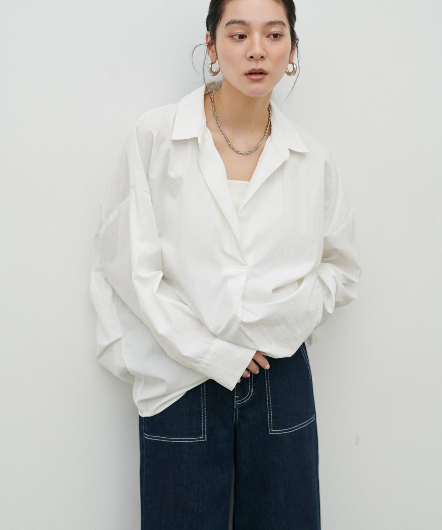 開領設計 長袖襯衫