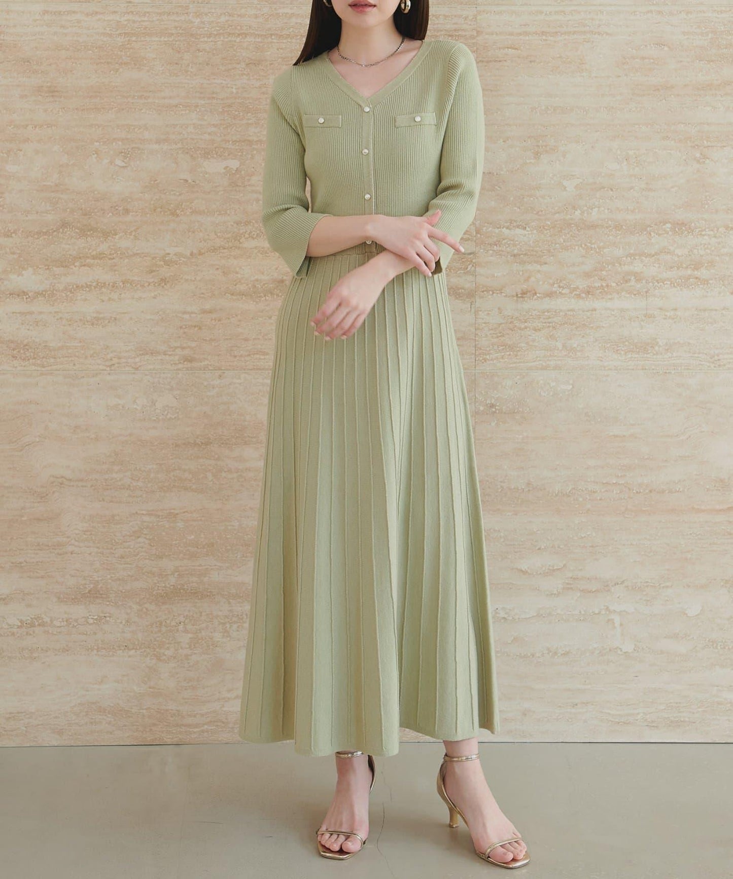 亮片褶皺針織連衣裙