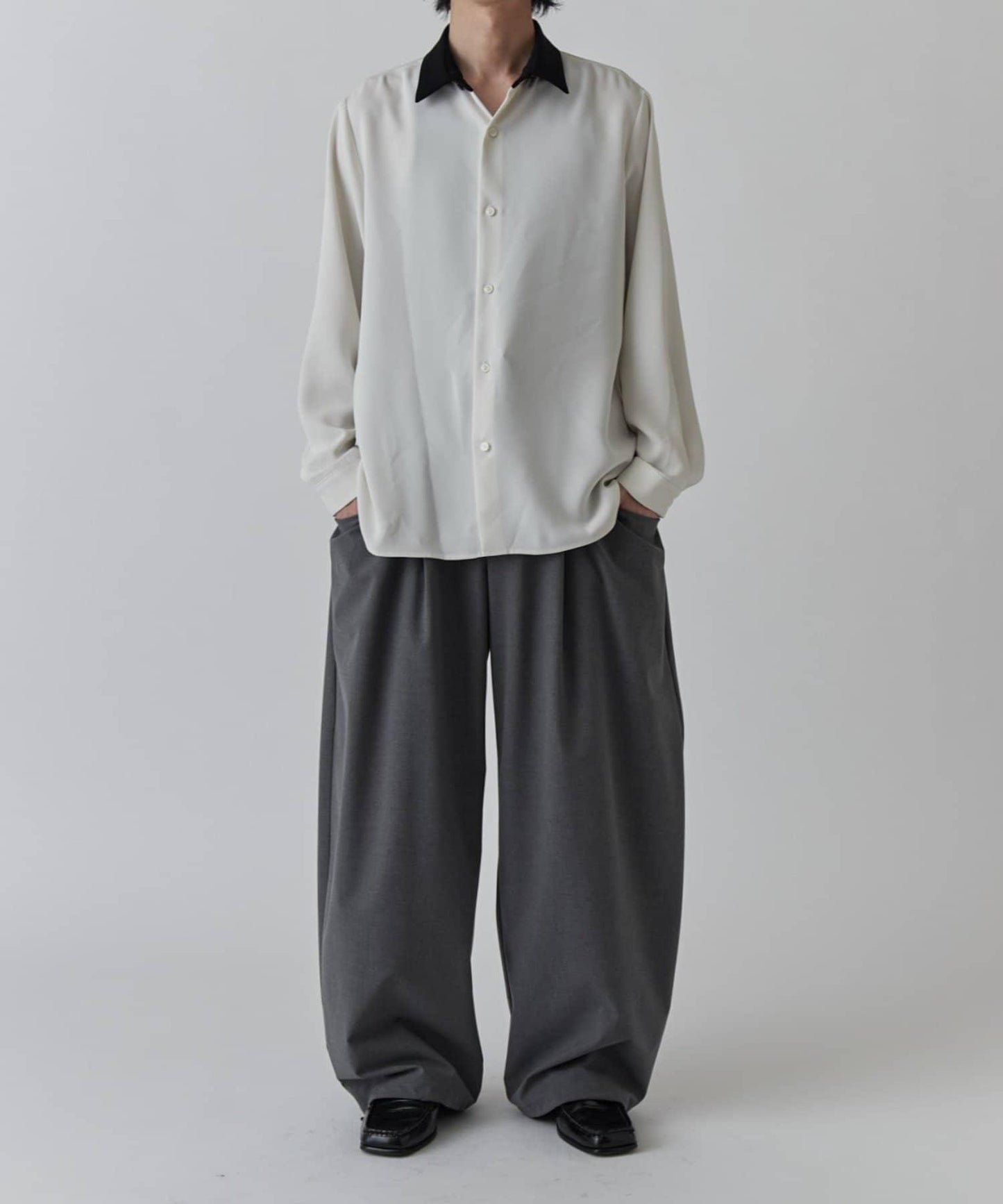 柔軟觸感拼色領襯衫