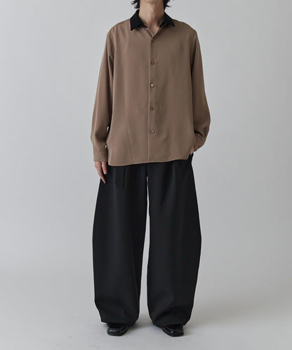 柔軟觸感拼色領襯衫