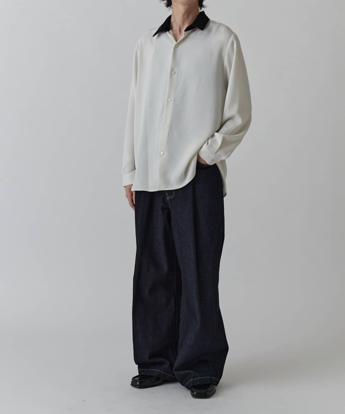 柔軟觸感拼色領襯衫