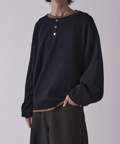 疊穿設計亨利領上衣