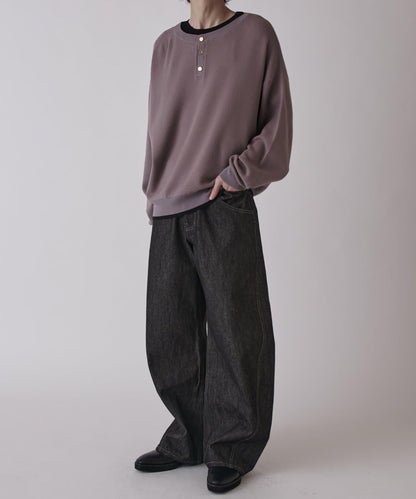 疊穿設計亨利領上衣