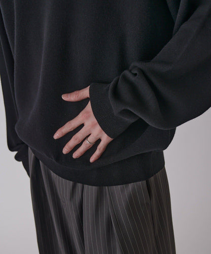 疊穿設計亨利領上衣