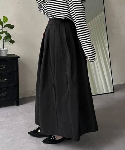 蓬鬆塔夫綢傘擺半身裙