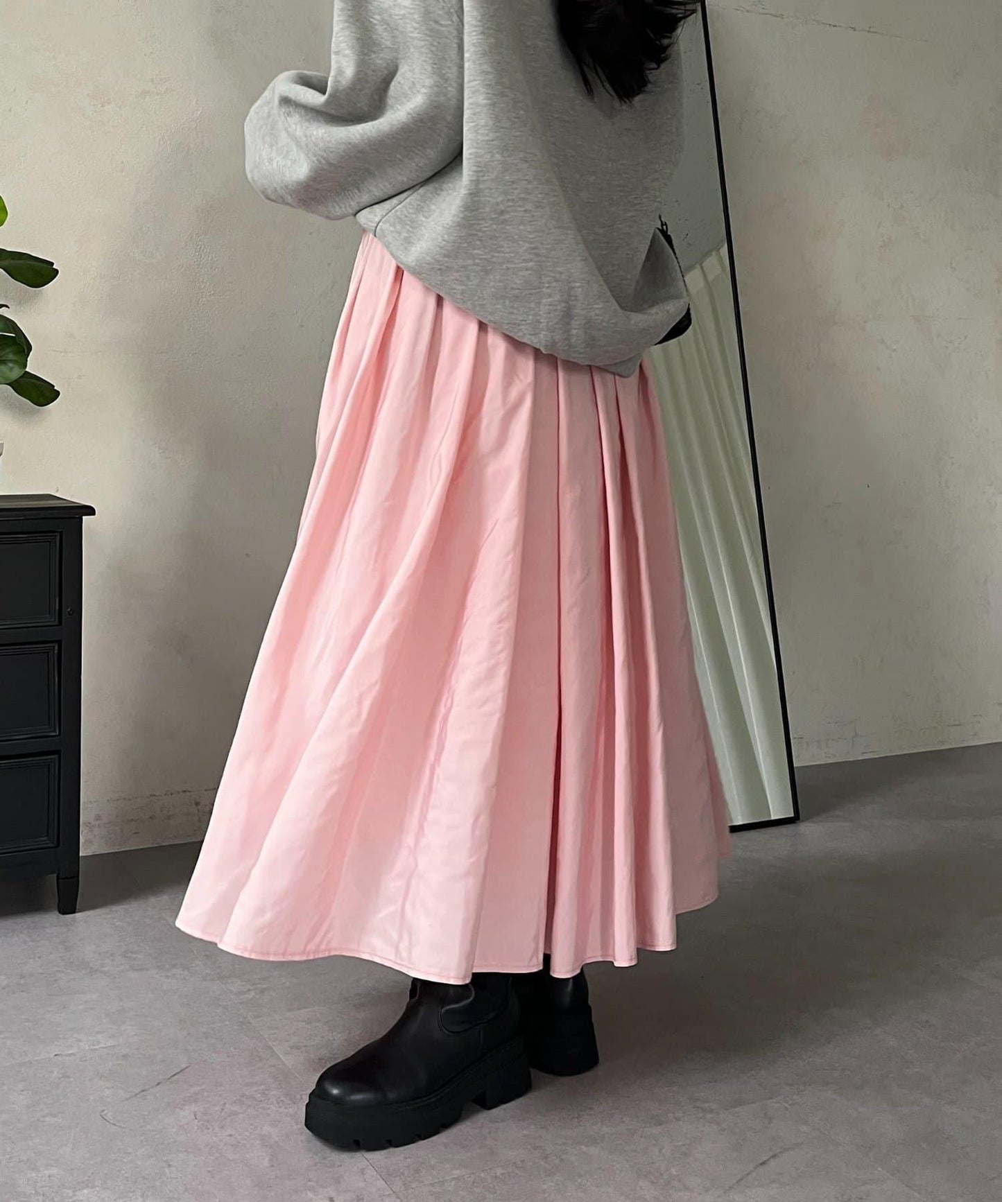 蓬鬆塔夫綢傘擺半身裙