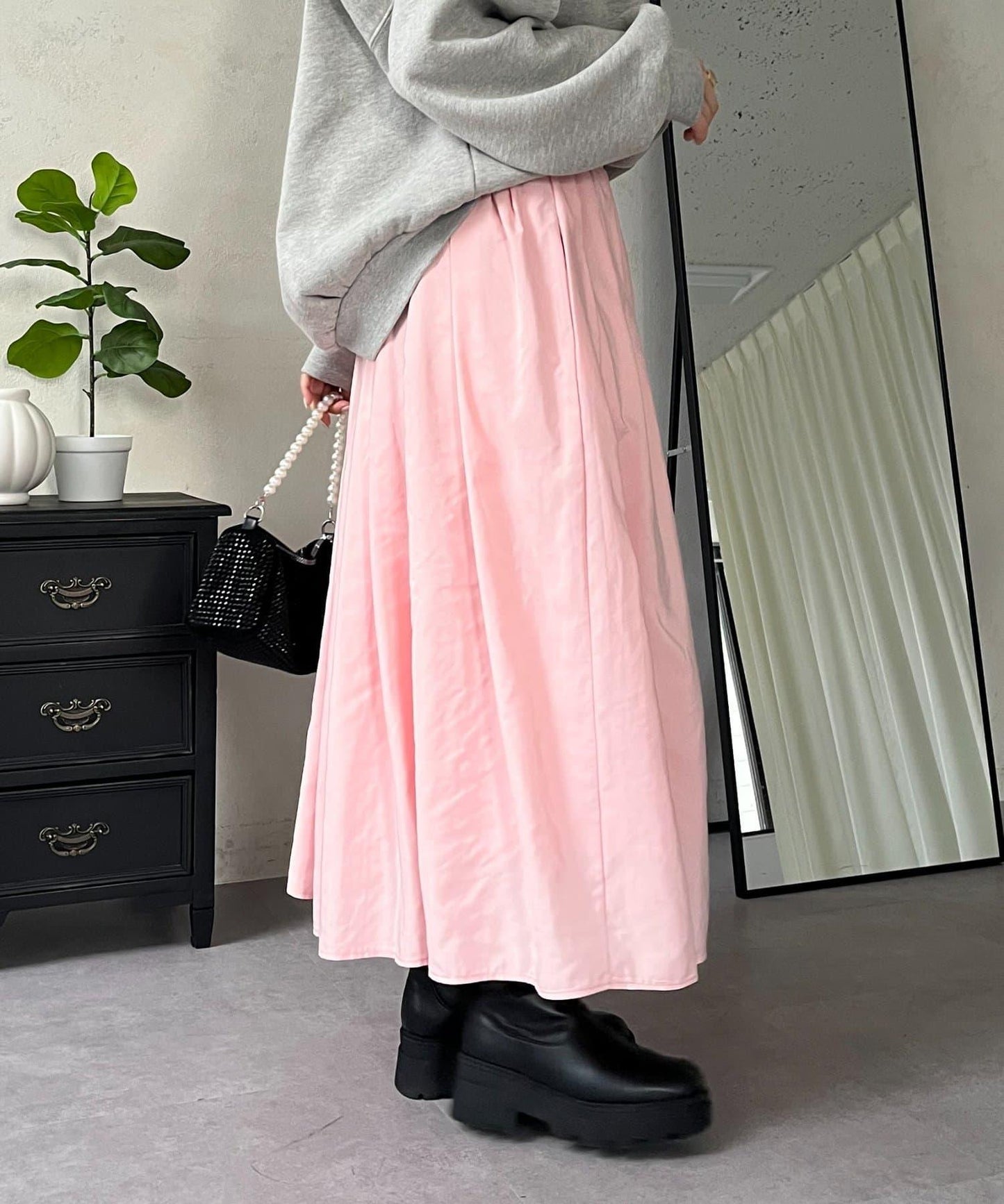 蓬鬆塔夫綢傘擺半身裙