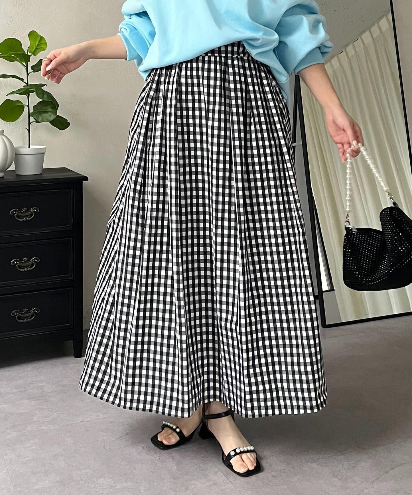 圓點格紋蓬鬆塔夫綢傘形半身裙