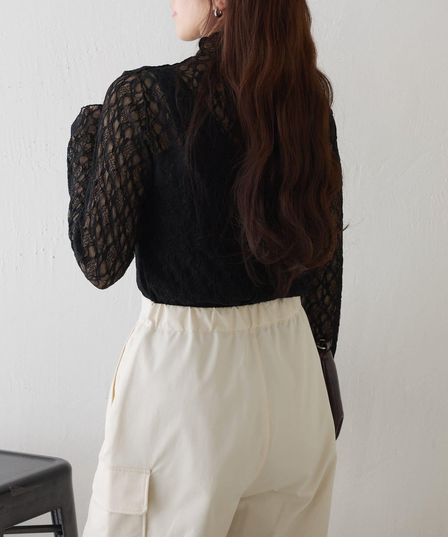 彈力蕾絲立領套頭上衣