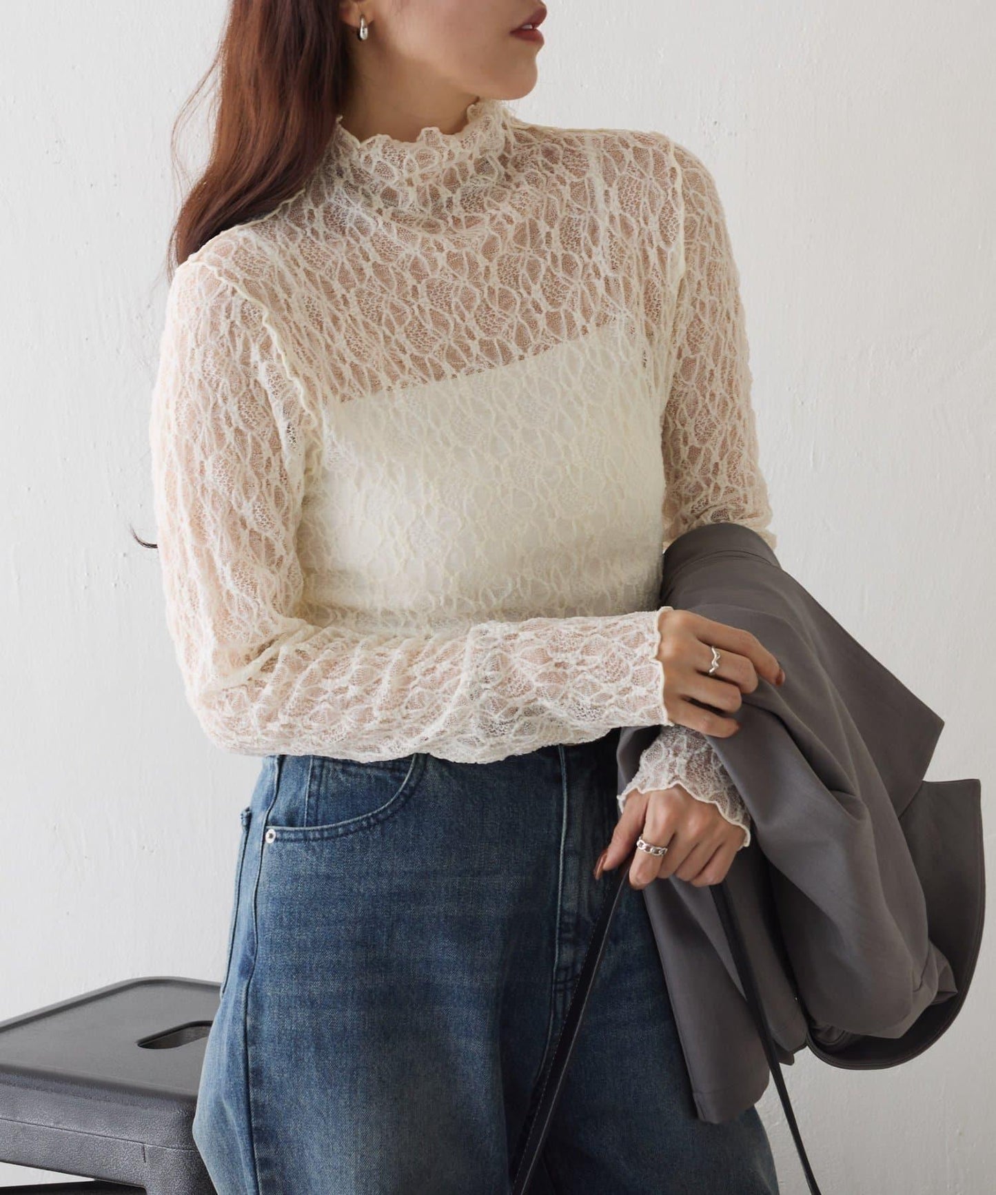 彈力蕾絲立領套頭上衣