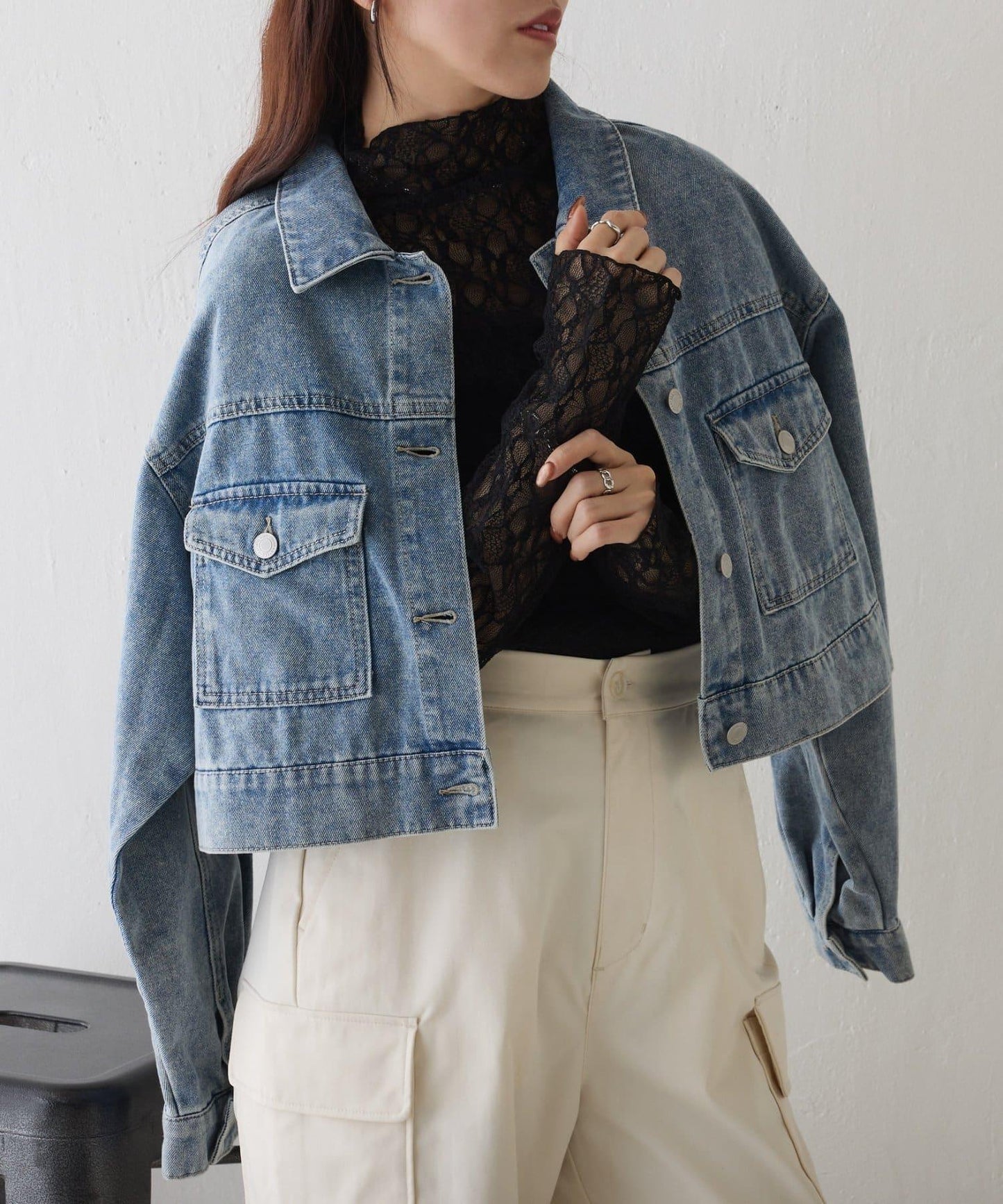 彈力蕾絲立領套頭上衣