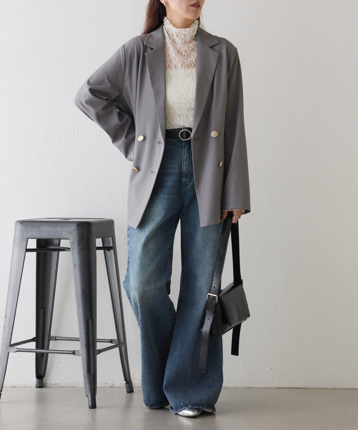 彈力蕾絲立領套頭上衣