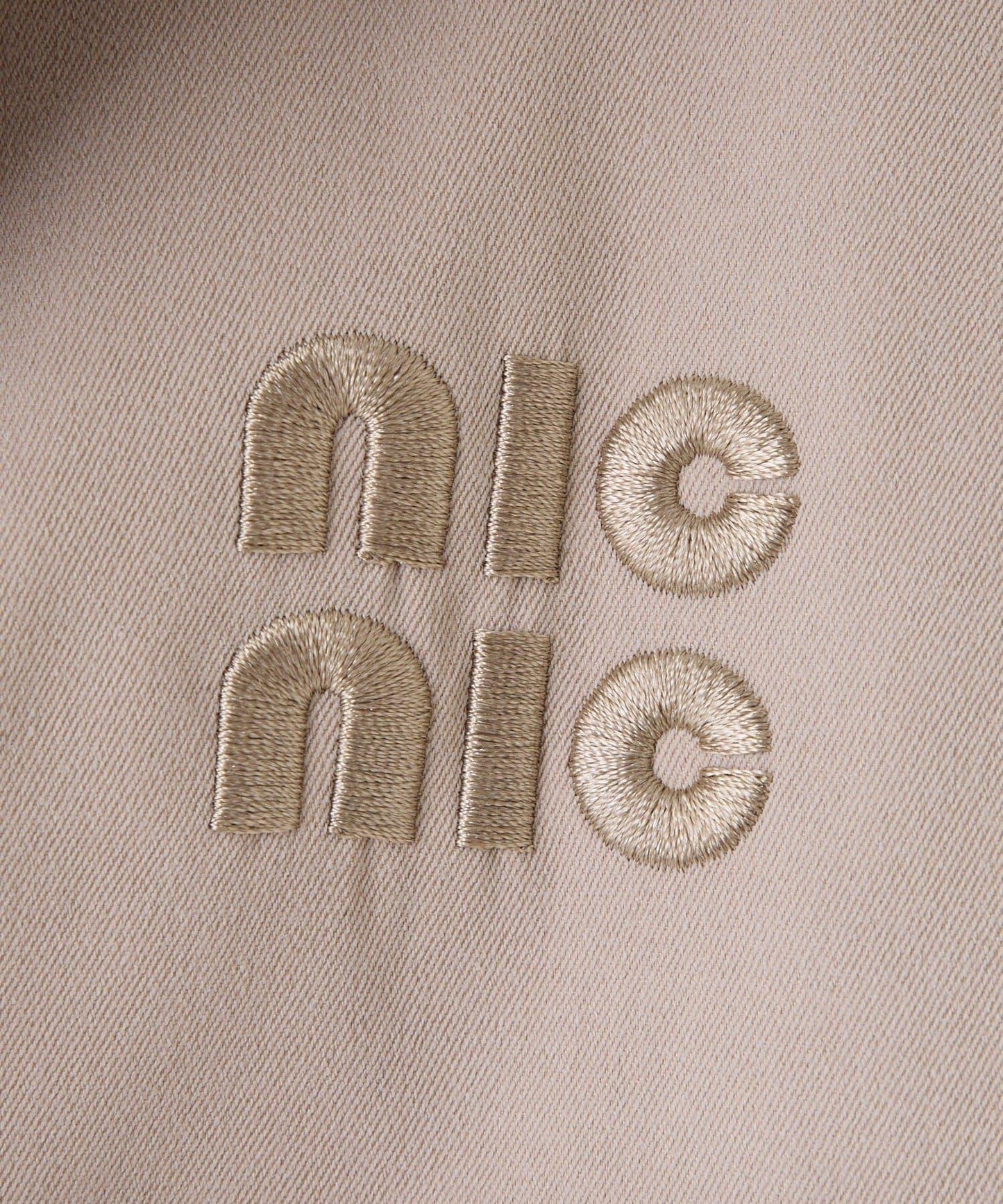 one after another 原創Logo配色風衣