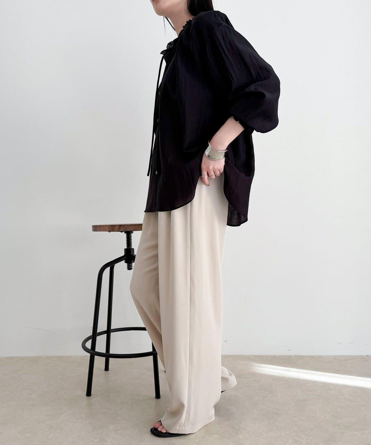 閃亮薄紗褶皺襯衫