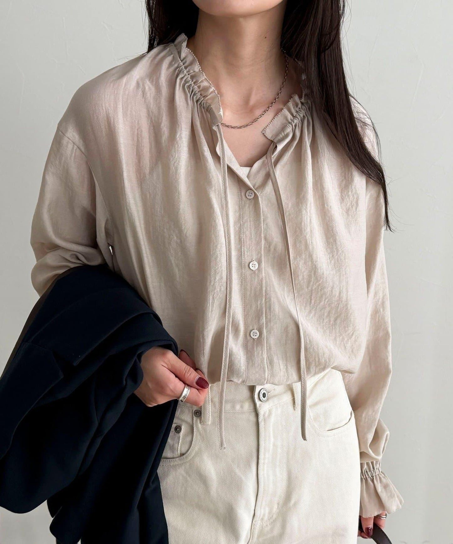 閃亮薄紗褶皺襯衫