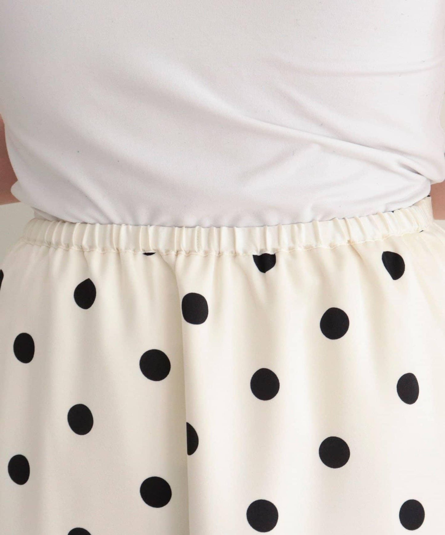 緞面波點中長半身裙