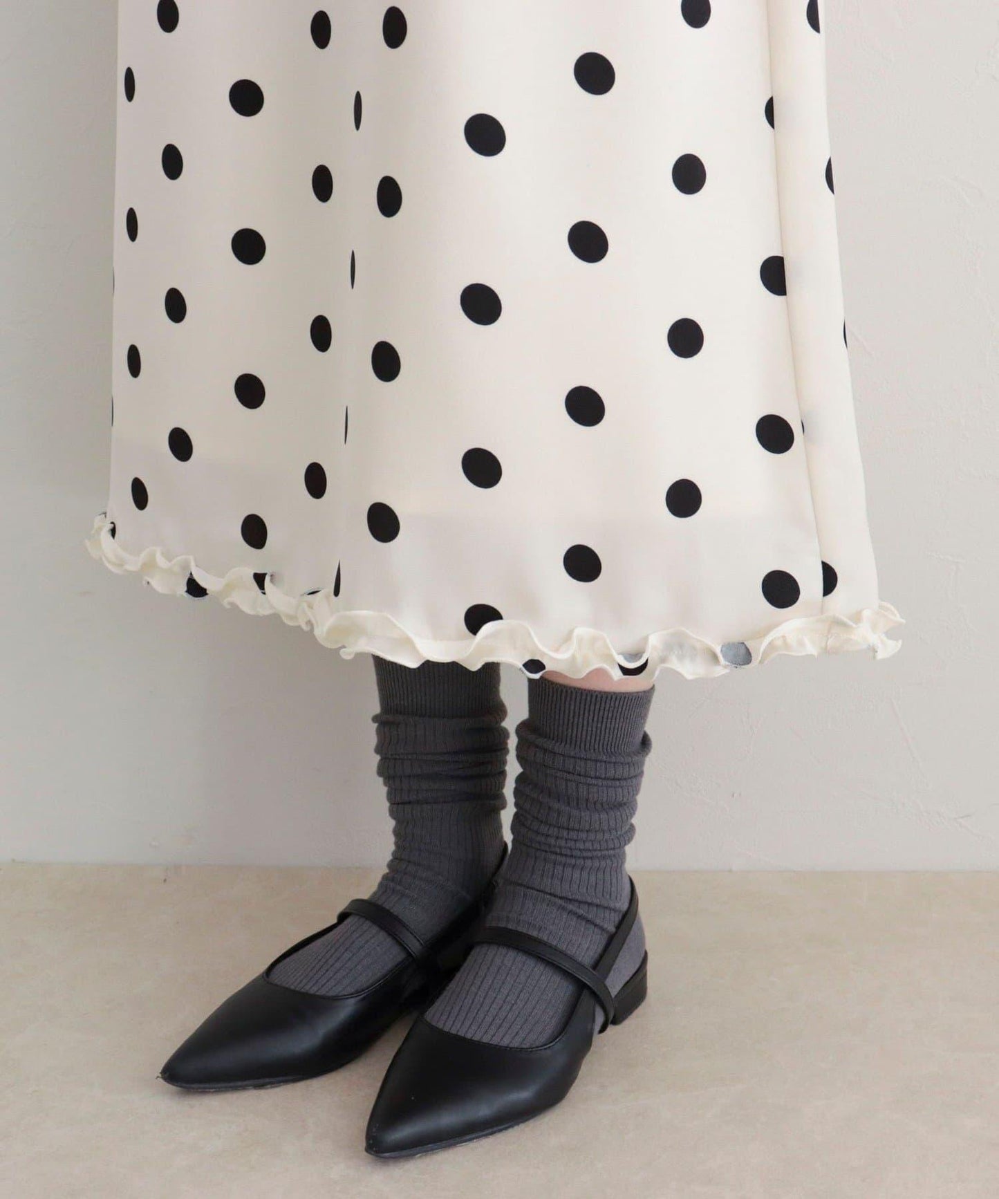 緞面波點中長半身裙