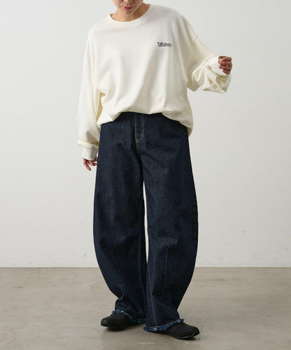 單點刺繡 圓領 衛衣