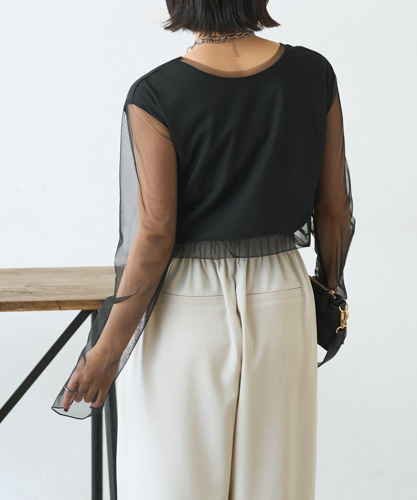 網紗拼接針織打底上衣