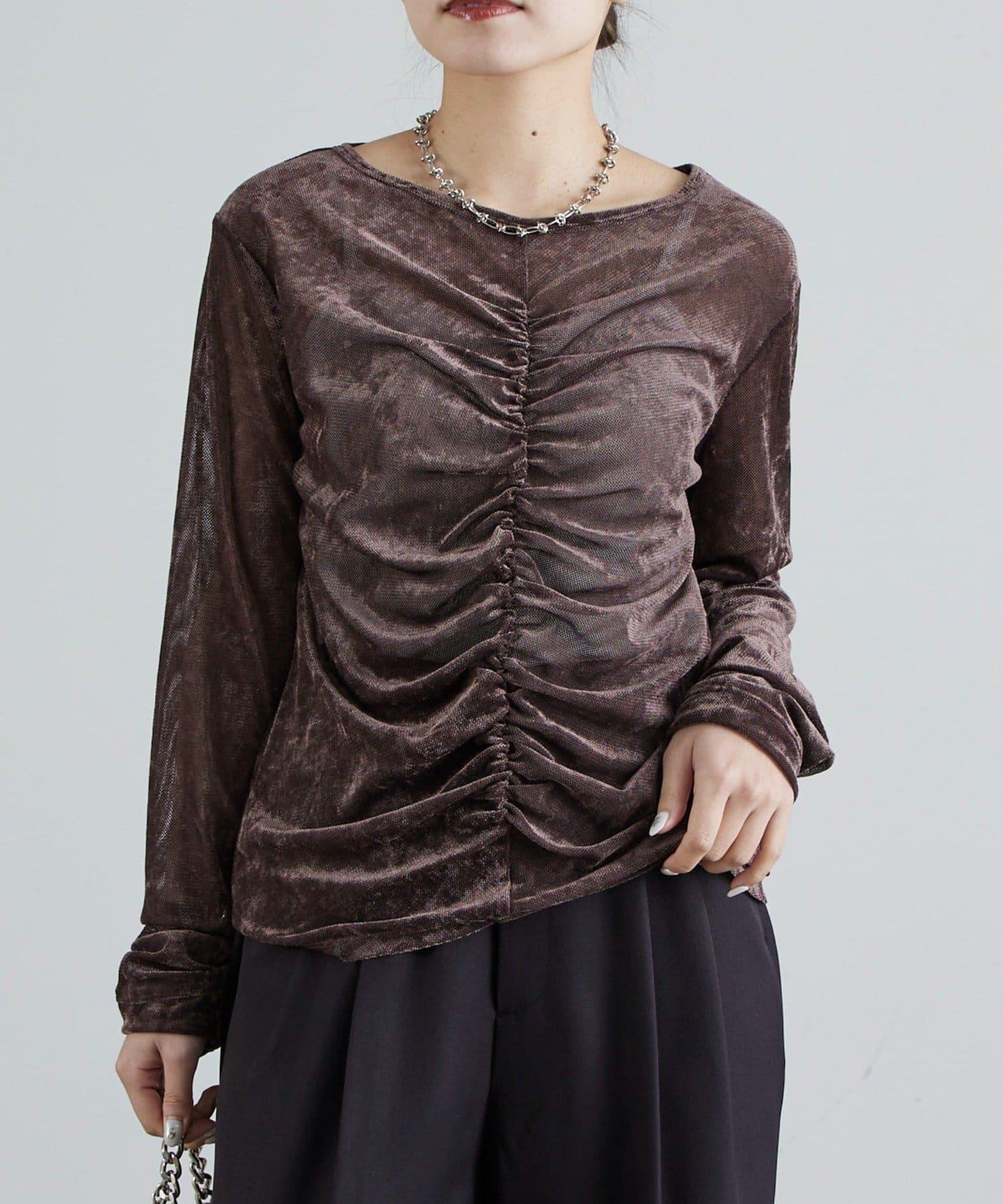 前抽褶天鵝絨套頭上衣