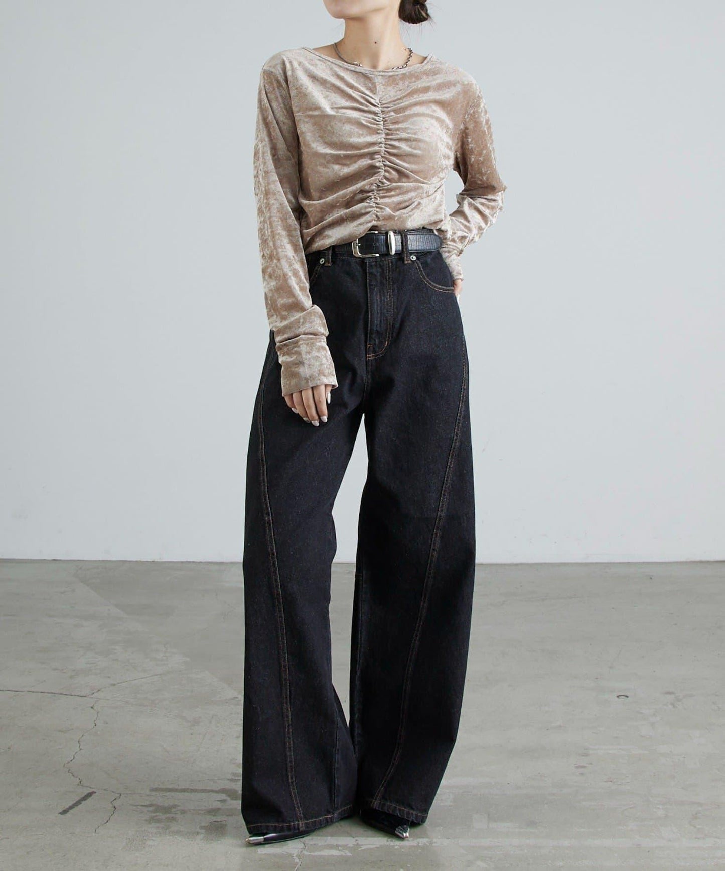 前抽褶天鵝絨套頭上衣