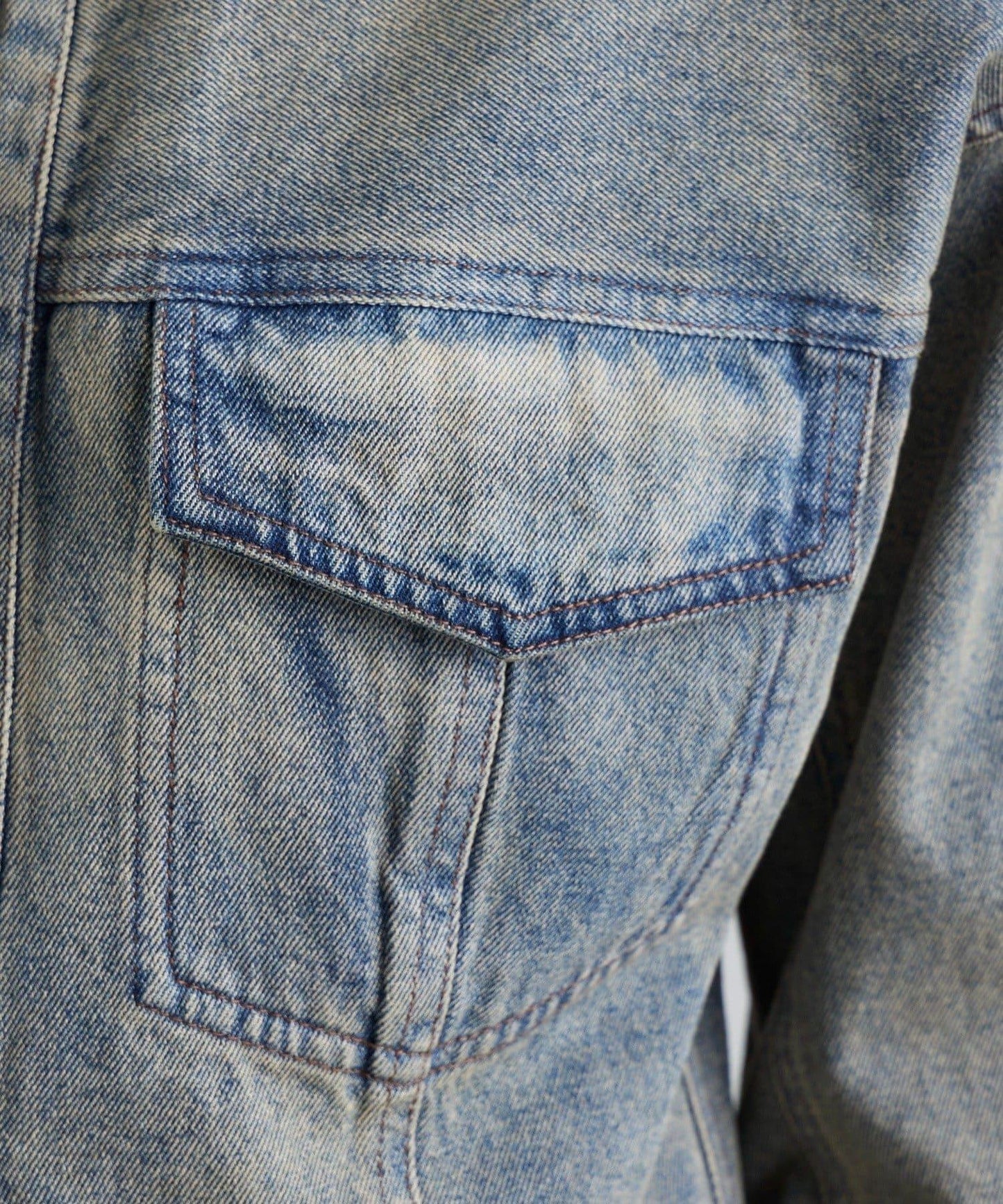 收腰設計牛仔夾克