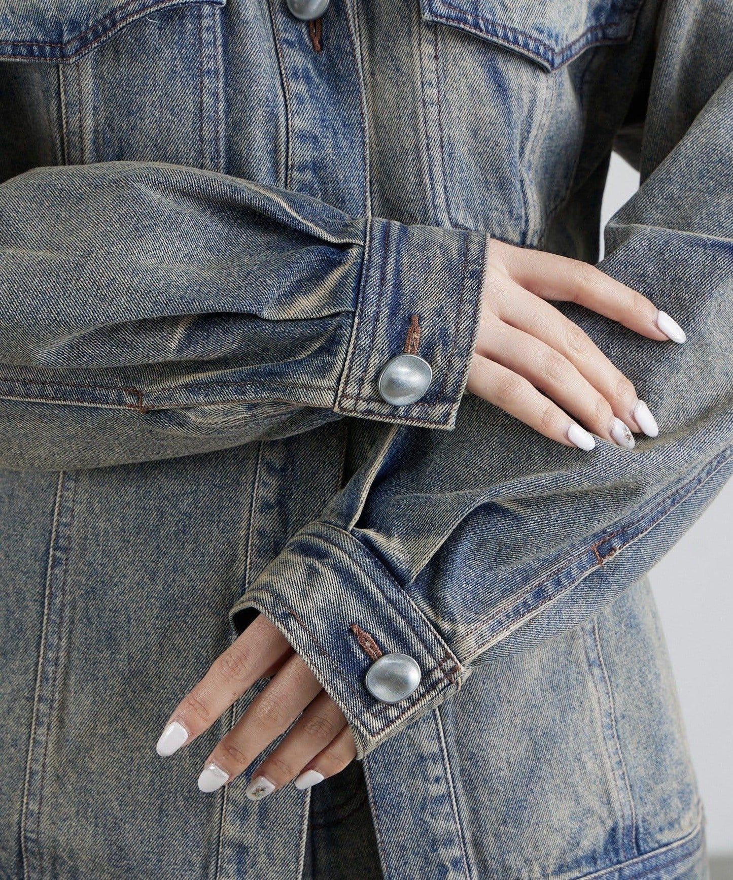 收腰設計牛仔夾克