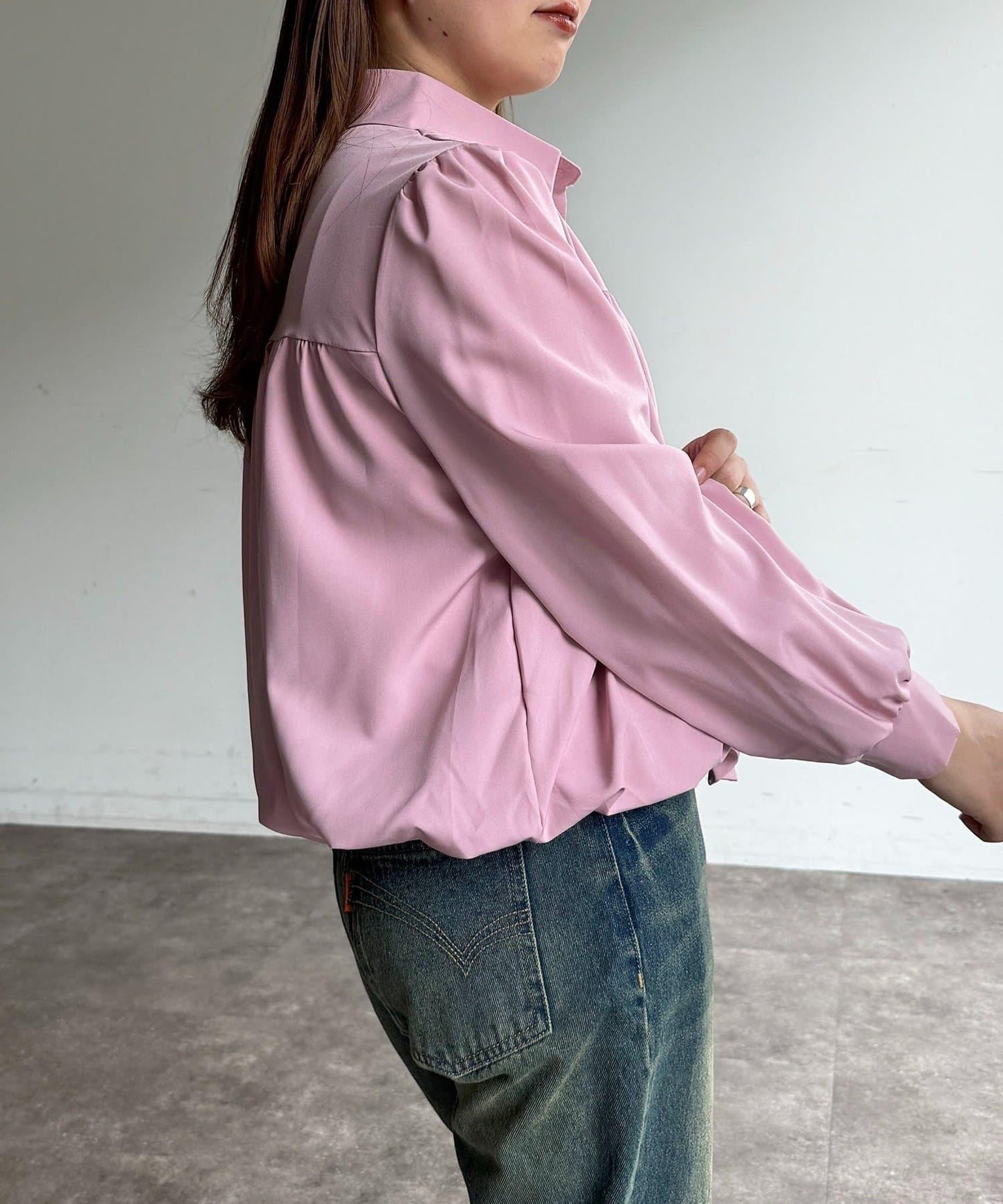 短款蓬鬆廓形襯衫