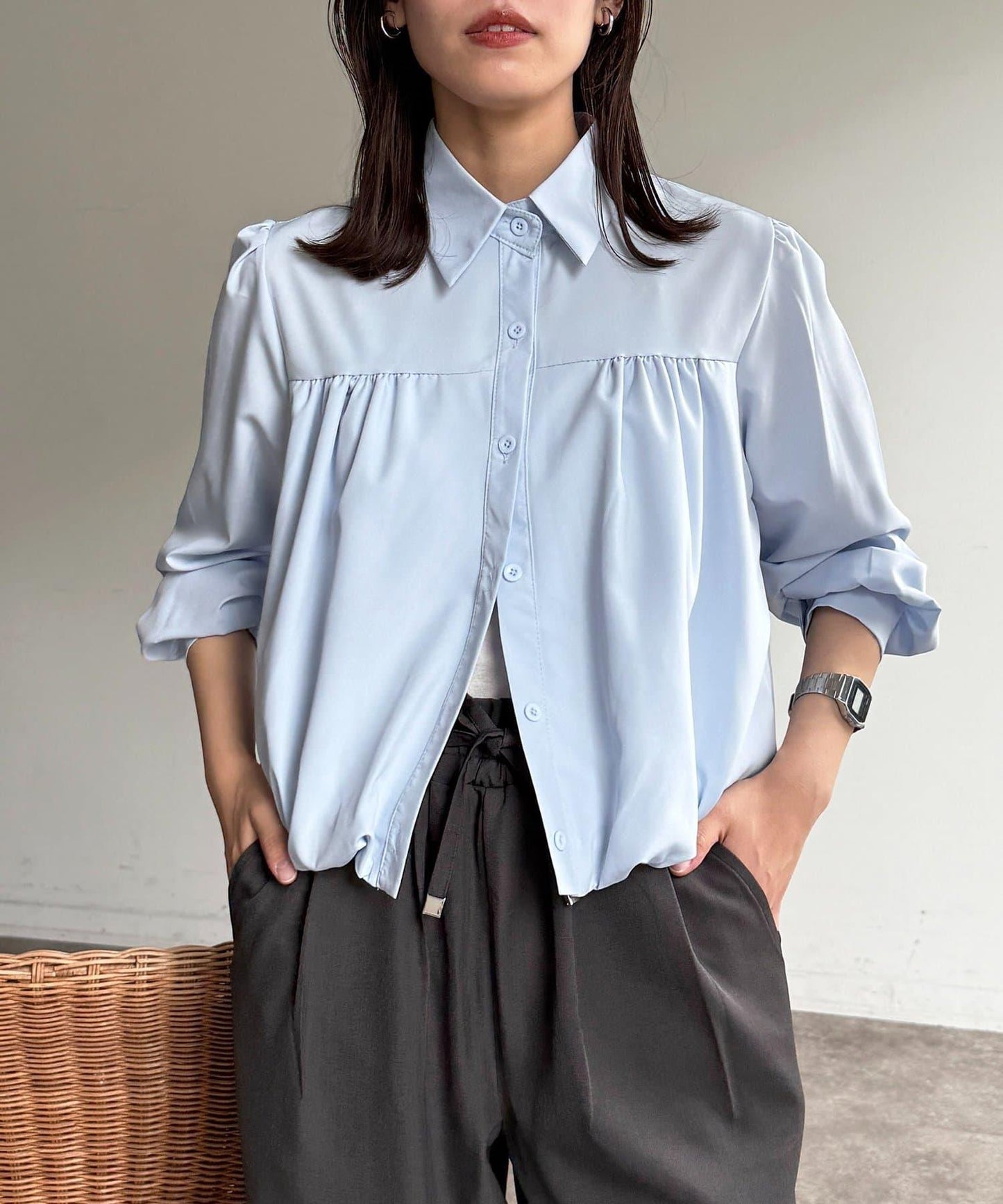 短款蓬鬆廓形襯衫